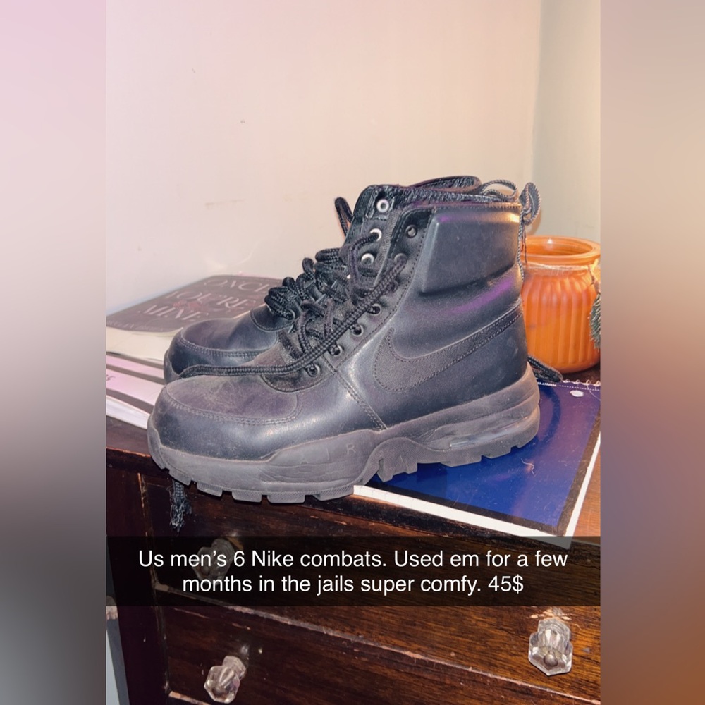 Nike Black Ankle-High Lace-Up Boots